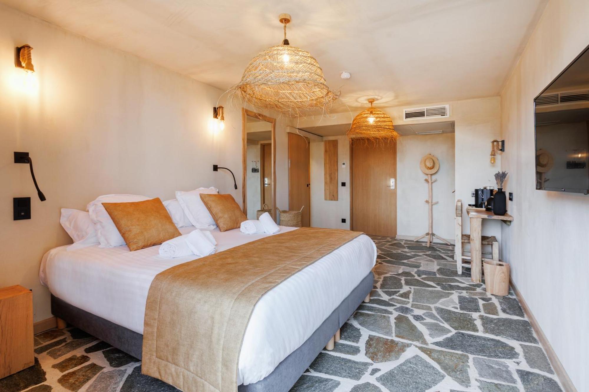Le Domaine De La Mer - Beach Hotel Nature&Authenticite 히에레 외부 사진